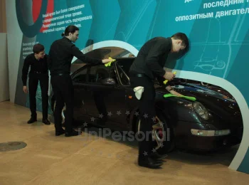 Автоклининг для автомобильных мероприятий в Москве. Натирка автомобилей